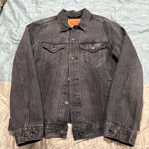 Levi's Black Wash Denim Trucker Jacket Size Large